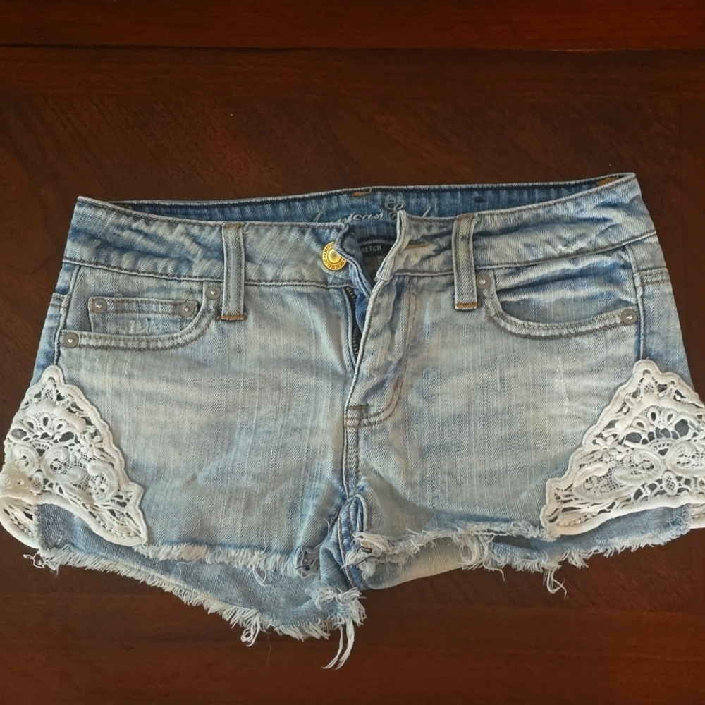 American Eagle, light blue jean shorts, size 00